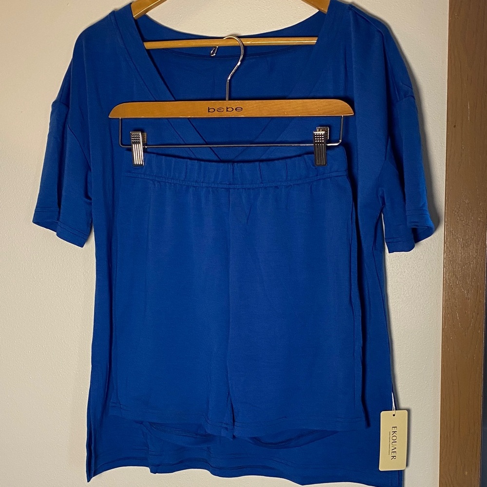 bebe Royal Blue Short Sleeve V-Neck Top